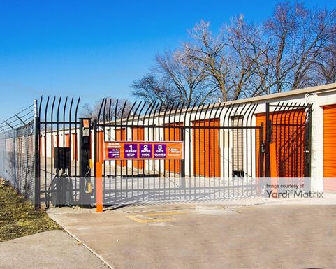 Source URL: https://cdnsc.rentcafe.com/dmslivecafe/3/1068984/1068984-1-4.jpg?width=-1&height=385&quality=80