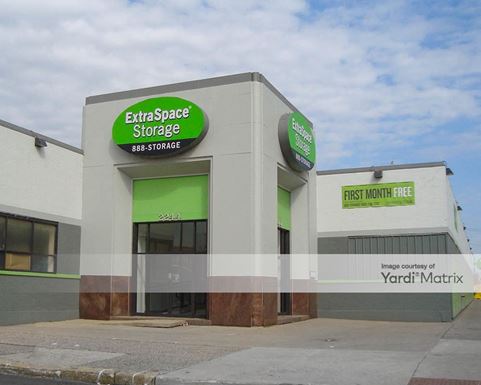 Source URL: https://cdnsc.rentcafe.com/dmslivecafe/3/1068993/1068993-1-3.jpg?width=-1&height=385&quality=80