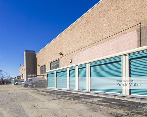 Source URL: https://cdnsc.rentcafe.com/dmslivecafe/3/1068997/1068997-1-2.jpg?width=-1&height=385&quality=80