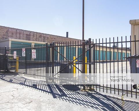 Source URL: https://cdnsc.rentcafe.com/dmslivecafe/3/1068997/1068997-1-4.jpg?width=-1&height=385&quality=80