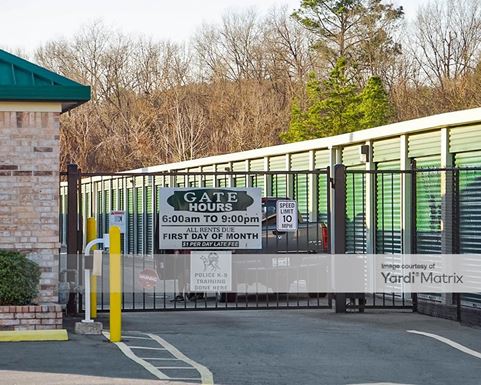 Source URL: https://cdnsc.rentcafe.com/dmslivecafe/3/1069010/1069010-1-4.jpg?width=-1&height=385&quality=80