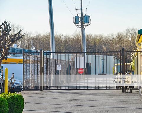 Source URL: https://cdnsc.rentcafe.com/dmslivecafe/3/1069010/1069010-1-5.jpg?width=-1&height=385&quality=80