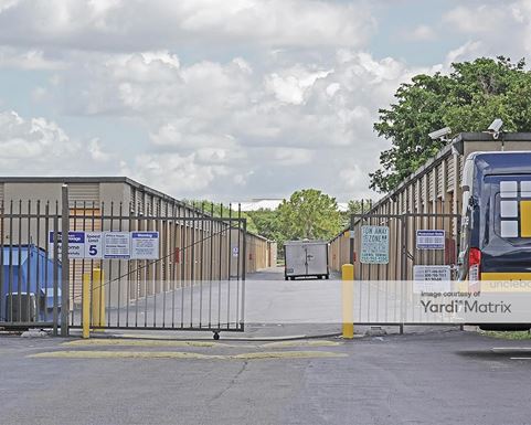 Source URL: https://cdnsc.rentcafe.com/dmslivecafe/3/1069034/1069034-1-5.jpg?width=-1&height=385&quality=80