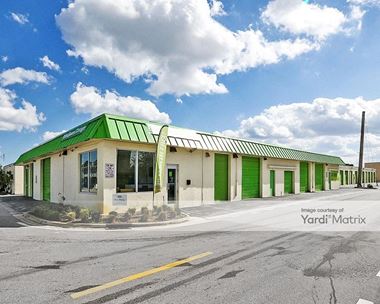 Storage Units for Rent available at 3595 NE 5th Avenue, Oakland Park, FL 33334