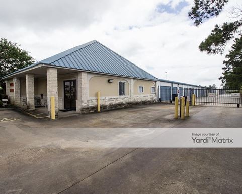 Source URL: https://cdnsc.rentcafe.com/dmslivecafe/3/1069091/1069091-1-2.jpg?width=-1&height=385&quality=80