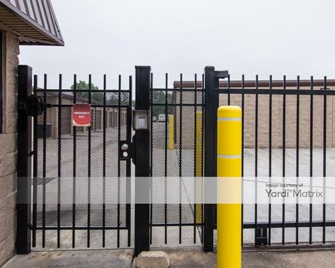 Source URL: https://cdnsc.rentcafe.com/dmslivecafe/3/1069099/1069099-1-5.jpg?width=-1&height=385&quality=80