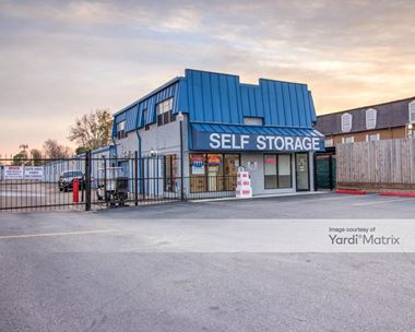 Storage Units for Rent available at 9333 Westheimer Road, Houston, TX 77063