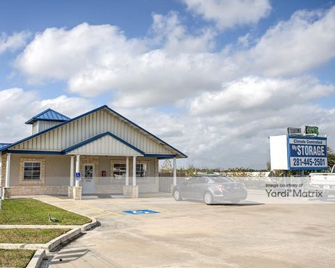 Source URL: https://cdnsc.rentcafe.com/dmslivecafe/3/1069112/1069112-1-5.jpg?width=-1&height=385&quality=80