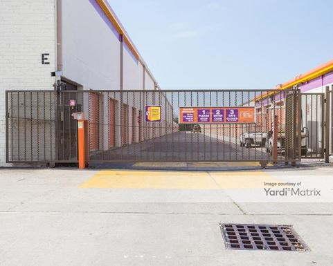 Source URL: https://cdnsc.rentcafe.com/dmslivecafe/3/1069118/1069118-1-3.jpg?width=-1&height=385&quality=80