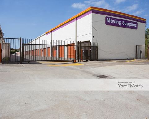 Source URL: https://cdnsc.rentcafe.com/dmslivecafe/3/1069118/1069118-1-5.jpg?width=-1&height=385&quality=80