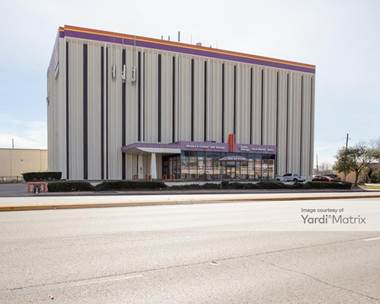 Storage Units for Rent available at 5615 Westheimer Road, Houston, TX 77056