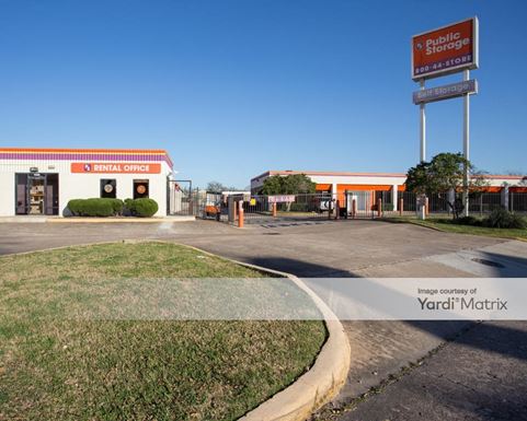 Source URL: https://cdnsc.rentcafe.com/dmslivecafe/3/1069130/1069130-1-2.jpg?width=-1&height=385&quality=80