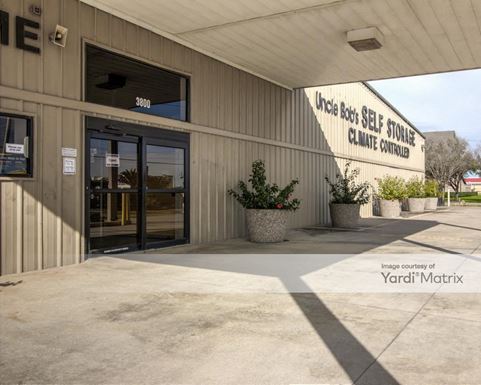 Source URL: https://cdnsc.rentcafe.com/dmslivecafe/3/1069135/1069135-1-5.jpg?width=-1&height=385&quality=80