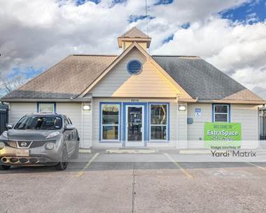 Storage Units for Rent available at 10114 Katy Fwy, Houston, TX 77043