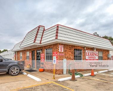 Storage Units for Rent available at 13335 Veterans Memorial Drive, Houston, TX 77014