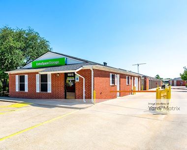 Storage Units for Rent available at 10615 South Gessner Road, Houston, TX 77071