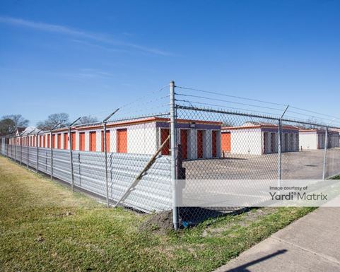 Source URL: https://cdnsc.rentcafe.com/dmslivecafe/3/1069180/1069180-1-2.jpg?width=-1&height=385&quality=80