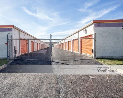 Source URL: https://cdnsc.rentcafe.com/dmslivecafe/3/1069181/1069181-1-3.jpg?width=-1&height=385&quality=80