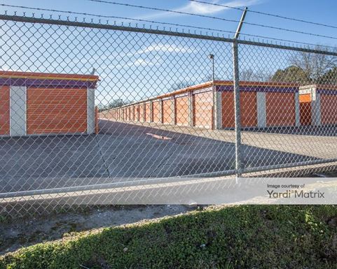 Source URL: https://cdnsc.rentcafe.com/dmslivecafe/3/1069183/1069183-1-4.jpg?width=-1&height=385&quality=80