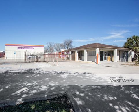 Source URL: https://cdnsc.rentcafe.com/dmslivecafe/3/1069184/1069184-1-2.jpg?width=-1&height=385&quality=80