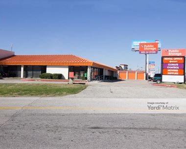 Storage Units for Rent available at 9811 North Fwy, Houston, TX 77037