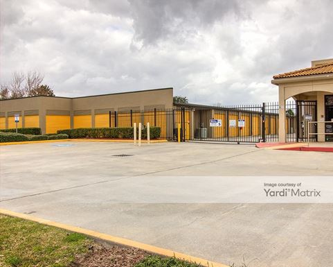 Source URL: https://cdnsc.rentcafe.com/dmslivecafe/3/1069201/1069201-1-5.jpg?width=-1&height=385&quality=80