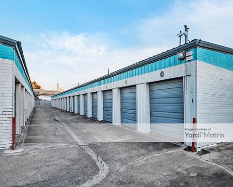 Source URL: https://cdnsc.rentcafe.com/dmslivecafe/3/1069217/1069217-1-5.jpg?width=-1&height=385&quality=80