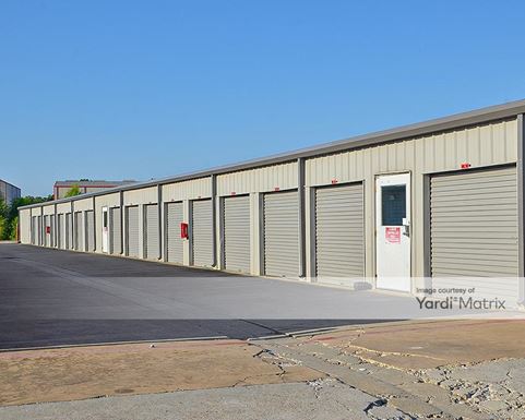 Source URL: https://cdnsc.rentcafe.com/dmslivecafe/3/1069219/1069219-1-6.jpg?width=-1&height=385&quality=80