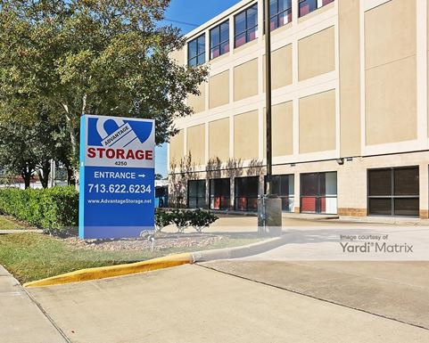 Source URL: https://cdnsc.rentcafe.com/dmslivecafe/3/1069227/1069227-1-2.jpg?width=-1&height=385&quality=80