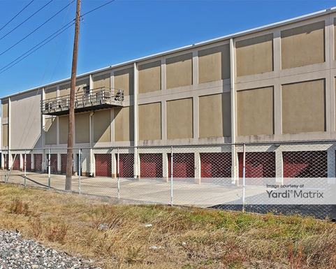 Source URL: https://cdnsc.rentcafe.com/dmslivecafe/3/1069227/1069227-1-4.jpg?width=-1&height=385&quality=80