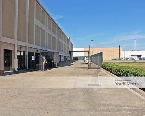 Source URL: https://cdnsc.rentcafe.com/dmslivecafe/3/1069227/1069227-1-5.jpg?width=-1&height=385&quality=80