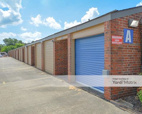 Source URL: https://cdnsc.rentcafe.com/dmslivecafe/3/1069246/1069246-1-2.jpg?width=-1&height=385&quality=80