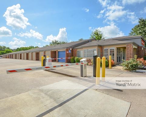 Source URL: https://cdnsc.rentcafe.com/dmslivecafe/3/1069246/1069246-1-3.jpg?width=-1&height=385&quality=80