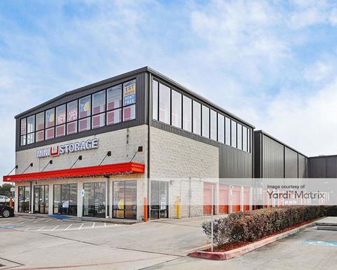 Source URL: https://cdnsc.rentcafe.com/dmslivecafe/3/1069268/1069268-1-3.jpg?width=-1&height=385&quality=80