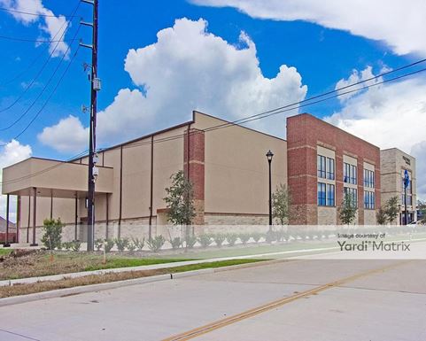 Source URL: https://cdnsc.rentcafe.com/dmslivecafe/3/1069282/1069282-1-3.jpg?width=-1&height=385&quality=80