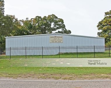 Storage Units for Rent available at 14560 Calvary Road, Willis, TX 77318