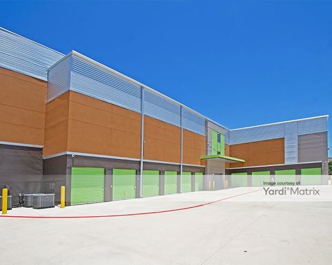 Source URL: https://cdnsc.rentcafe.com/dmslivecafe/3/1069347/1069347-1-2.jpg?width=-1&height=385&quality=80