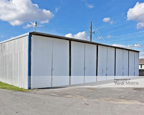 Source URL: https://cdnsc.rentcafe.com/dmslivecafe/3/1069350/1069350-1-3.jpg?width=-1&height=385&quality=80