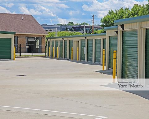 Source URL: https://cdnsc.rentcafe.com/dmslivecafe/3/1069360/1069360-1-5.jpg?width=-1&height=385&quality=80