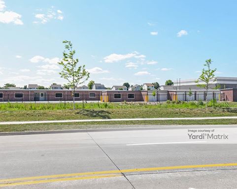 Source URL: https://cdnsc.rentcafe.com/dmslivecafe/3/1069368/1069368-1-5.jpg?width=-1&height=385&quality=80