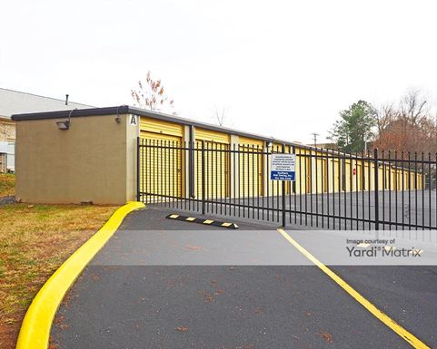 Source URL: https://cdnsc.rentcafe.com/dmslivecafe/3/1069393/1069393-1-5.jpg?width=-1&height=385&quality=80