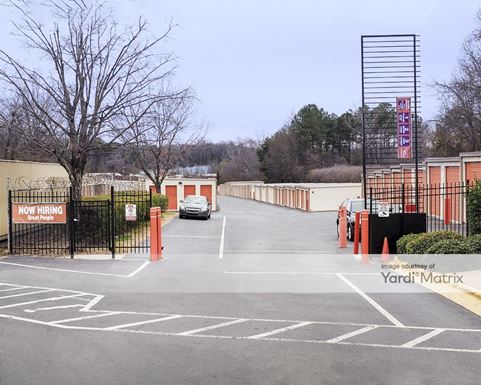 Source URL: https://cdnsc.rentcafe.com/dmslivecafe/3/1069446/1069446-1-6.jpg?width=-1&height=385&quality=80