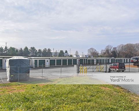 Source URL: https://cdnsc.rentcafe.com/dmslivecafe/3/1069465/1069465-1-2.jpg?width=-1&height=385&quality=80