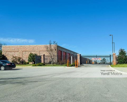 Source URL: https://cdnsc.rentcafe.com/dmslivecafe/3/1069472/1069472-1-4.jpg?width=-1&height=385&quality=80