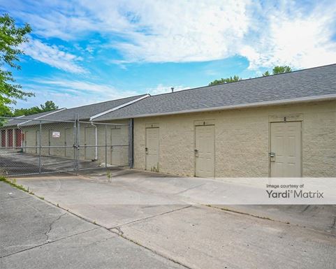 Source URL: https://cdnsc.rentcafe.com/dmslivecafe/3/1069476/1069476-1-2.jpg?width=-1&height=385&quality=80