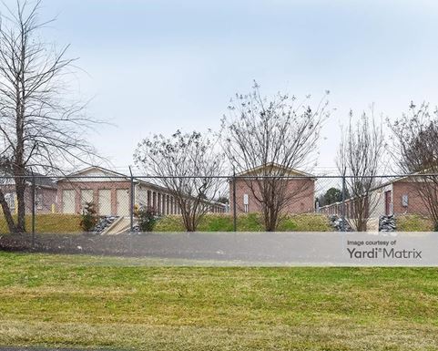 Source URL: https://cdnsc.rentcafe.com/dmslivecafe/3/1069476/1069476-1-4.jpg?width=-1&height=385&quality=80