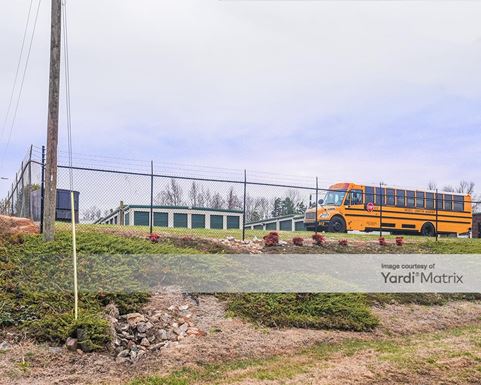 Source URL: https://cdnsc.rentcafe.com/dmslivecafe/3/1069482/1069482-1-3.jpg?width=-1&height=385&quality=80