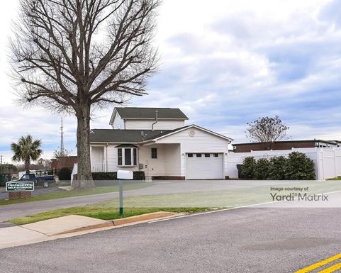 Source URL: https://cdnsc.rentcafe.com/dmslivecafe/3/1069483/1069483-1-4.jpg?width=-1&height=385&quality=80