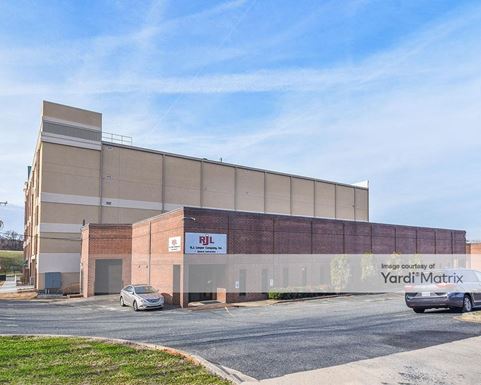 Source URL: https://cdnsc.rentcafe.com/dmslivecafe/3/1069553/1069553-1-3.jpg?width=-1&height=385&quality=80