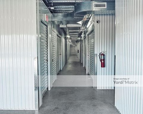 Source URL: https://cdnsc.rentcafe.com/dmslivecafe/3/1069556/1069556-1-4.jpg?width=-1&height=385&quality=80